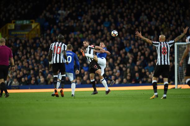 充满兴趣 充满兴趣